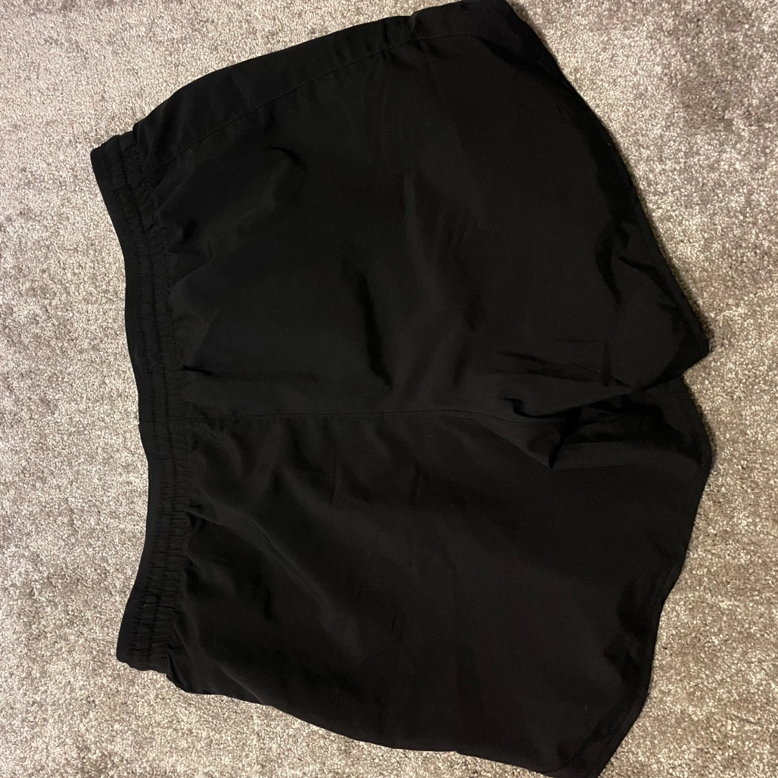 Svarta Nike shorts - 90