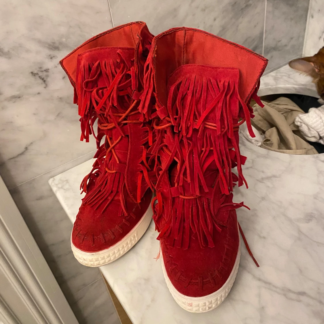 Röda fransskor  - 90