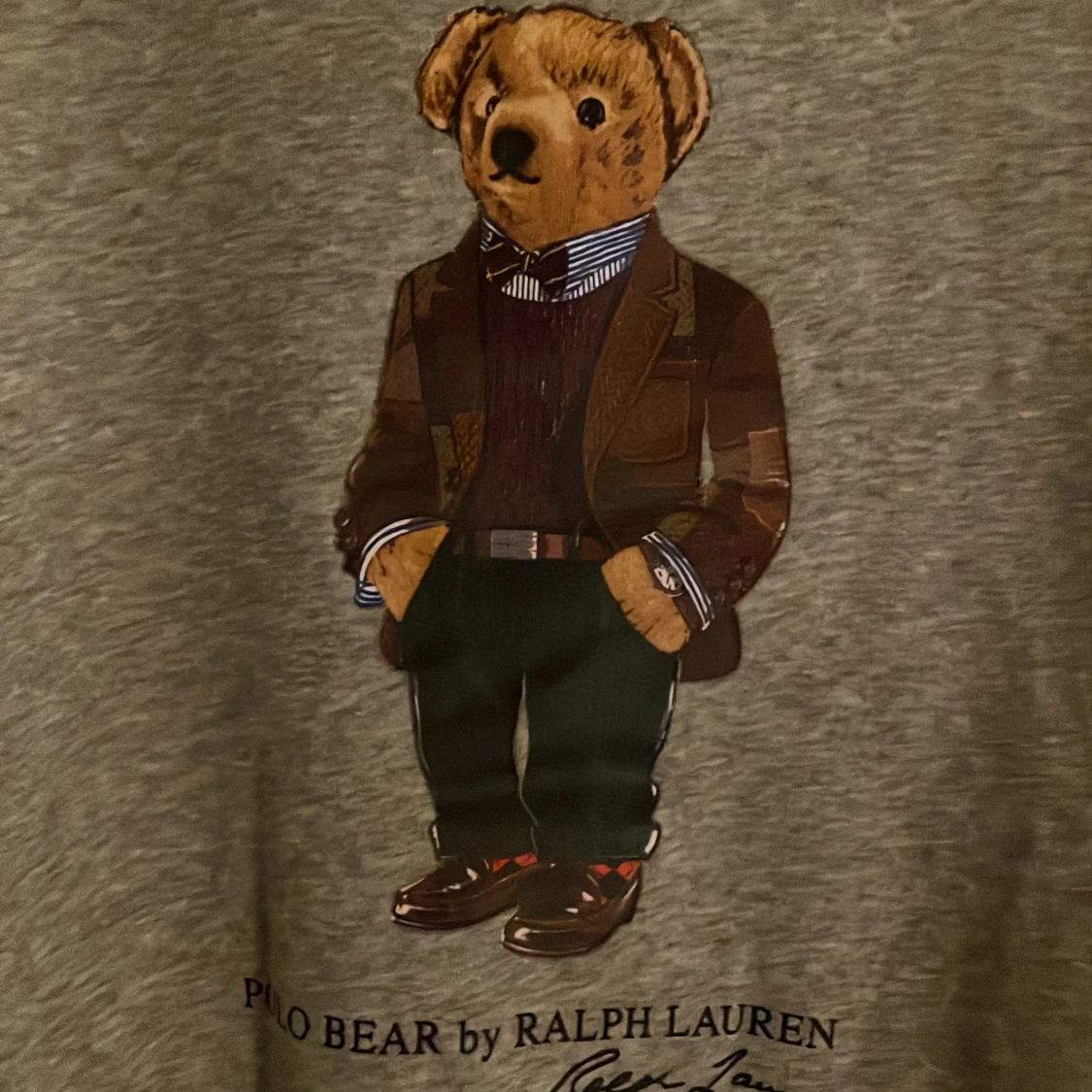 Grå hoodie från Ralph Lauren med nallemotiv - 90