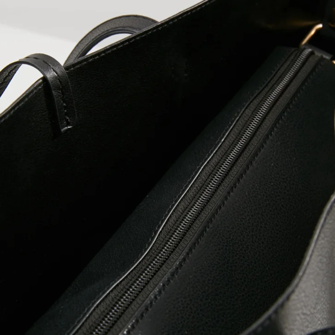 Svart axelväska från Anna Field - 90