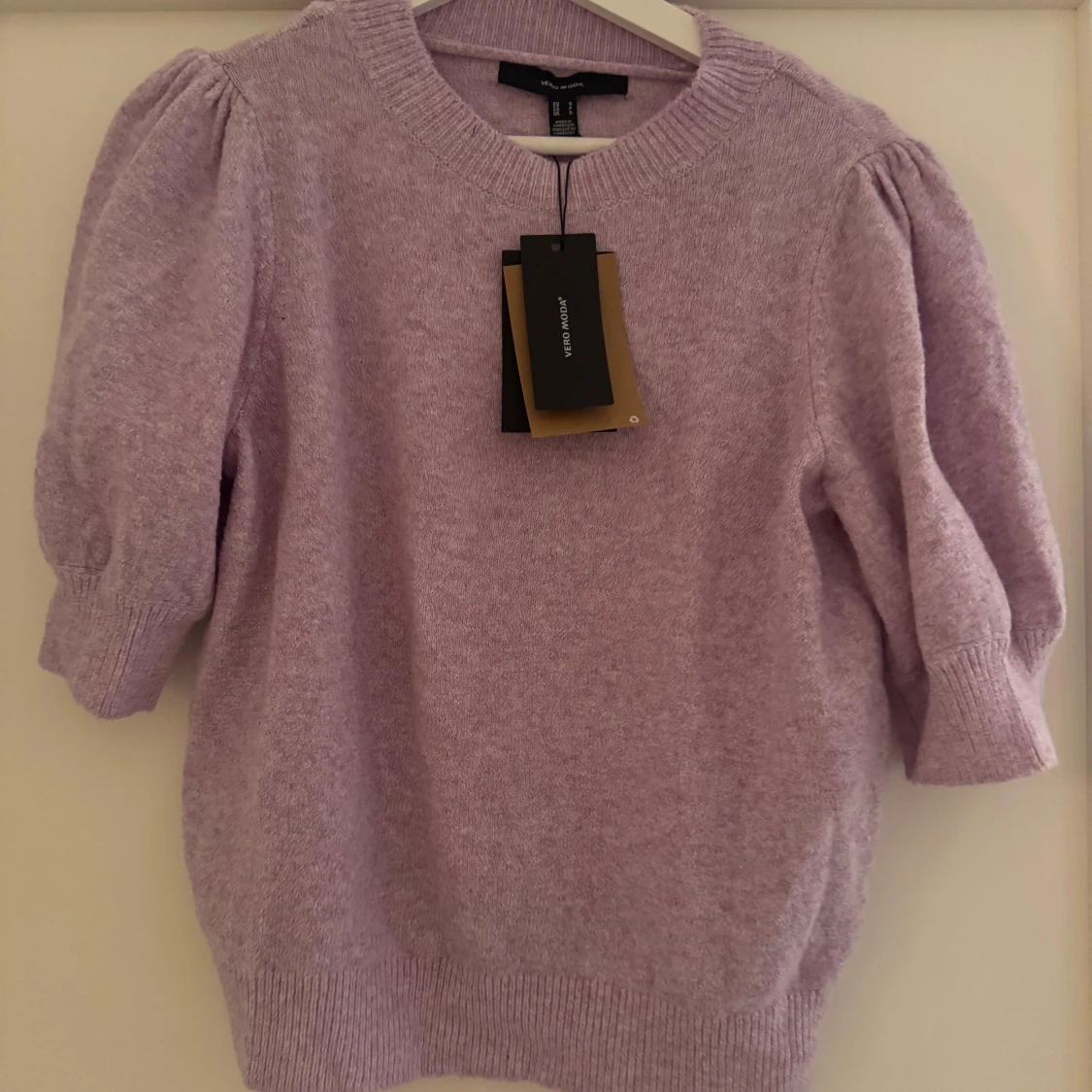 Lila stickad t shirt vero moda