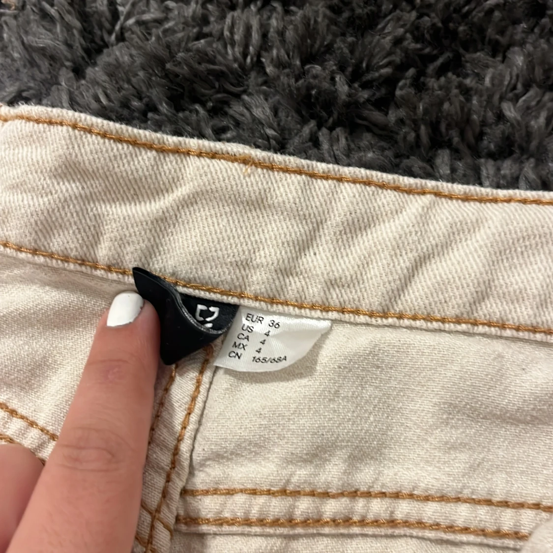 Beige jeans med dragkedja - 91