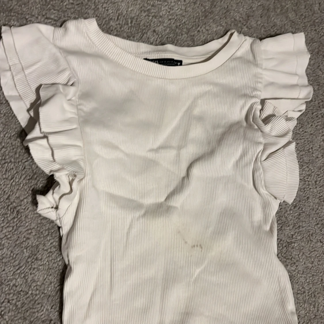 Vit ribbad topp från Zara storlek S