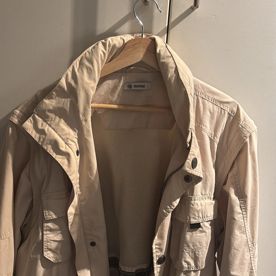 Beige fieldjacka - 90
