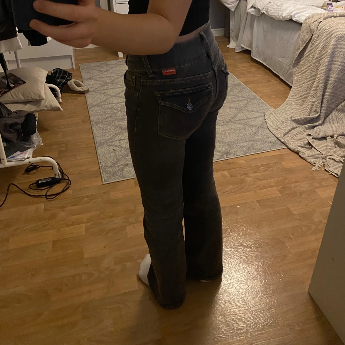 Grå jeans med bootcut - 90