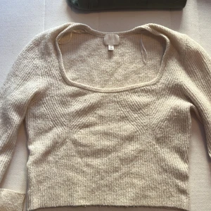 Tröja - Välanvänd tröja, perfekt på hösten.