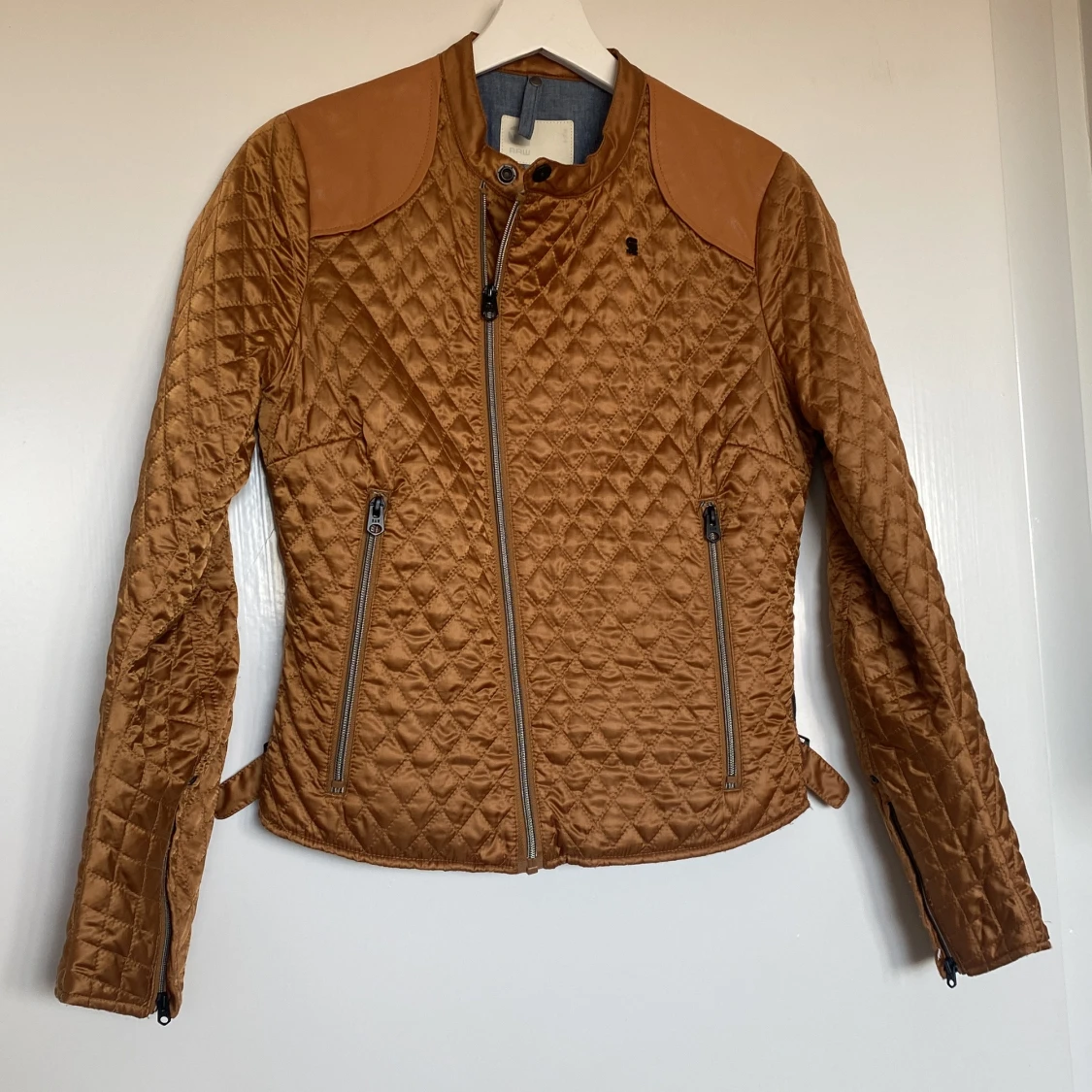 Brun quiltad jacka från G-Star RAW