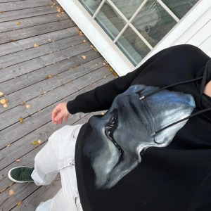 GIVENCHY HOODIE - STORLEK L, BOXY FIT RRP 14000kr