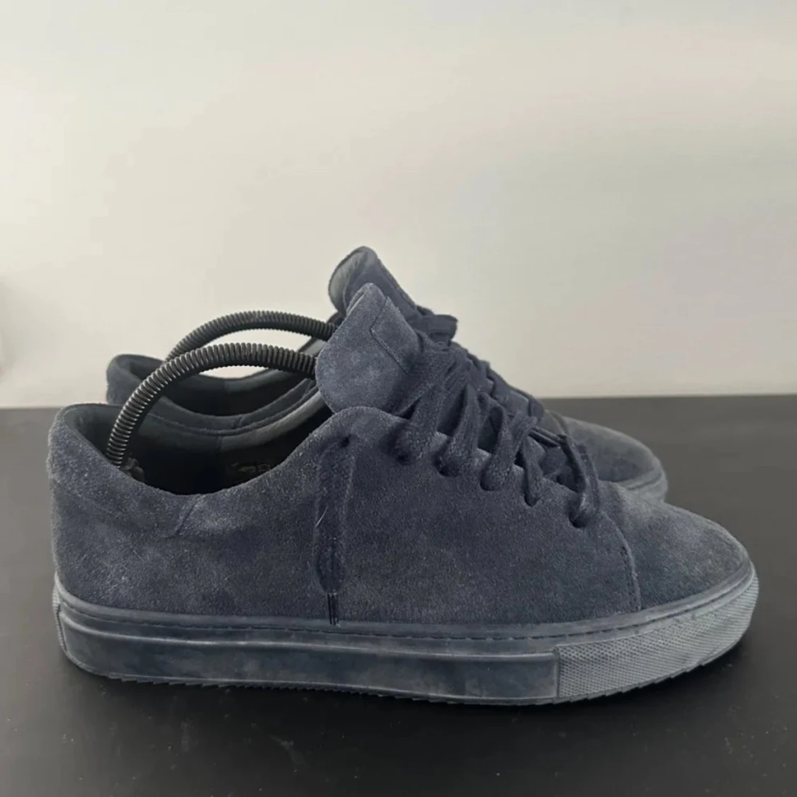 Mörkblå mocka sneakers J.lindeberg - 91