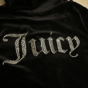 Juicy Couture - Ej använd, köpt för 1 300kr
