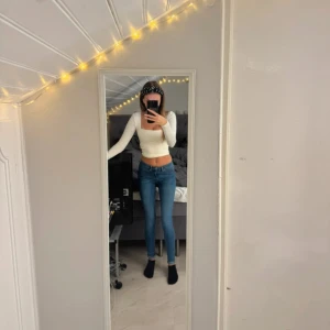 Lågmidjade jeans  - Storlek XS. Pris 55:- vid frågor kontakta mig 🫶🏽