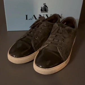Lanvins  - Snygga skor från Lanvin. Väldigt gott skick. Hör gärna av er vid frågor och funderingar. Mvh EAresell☺️