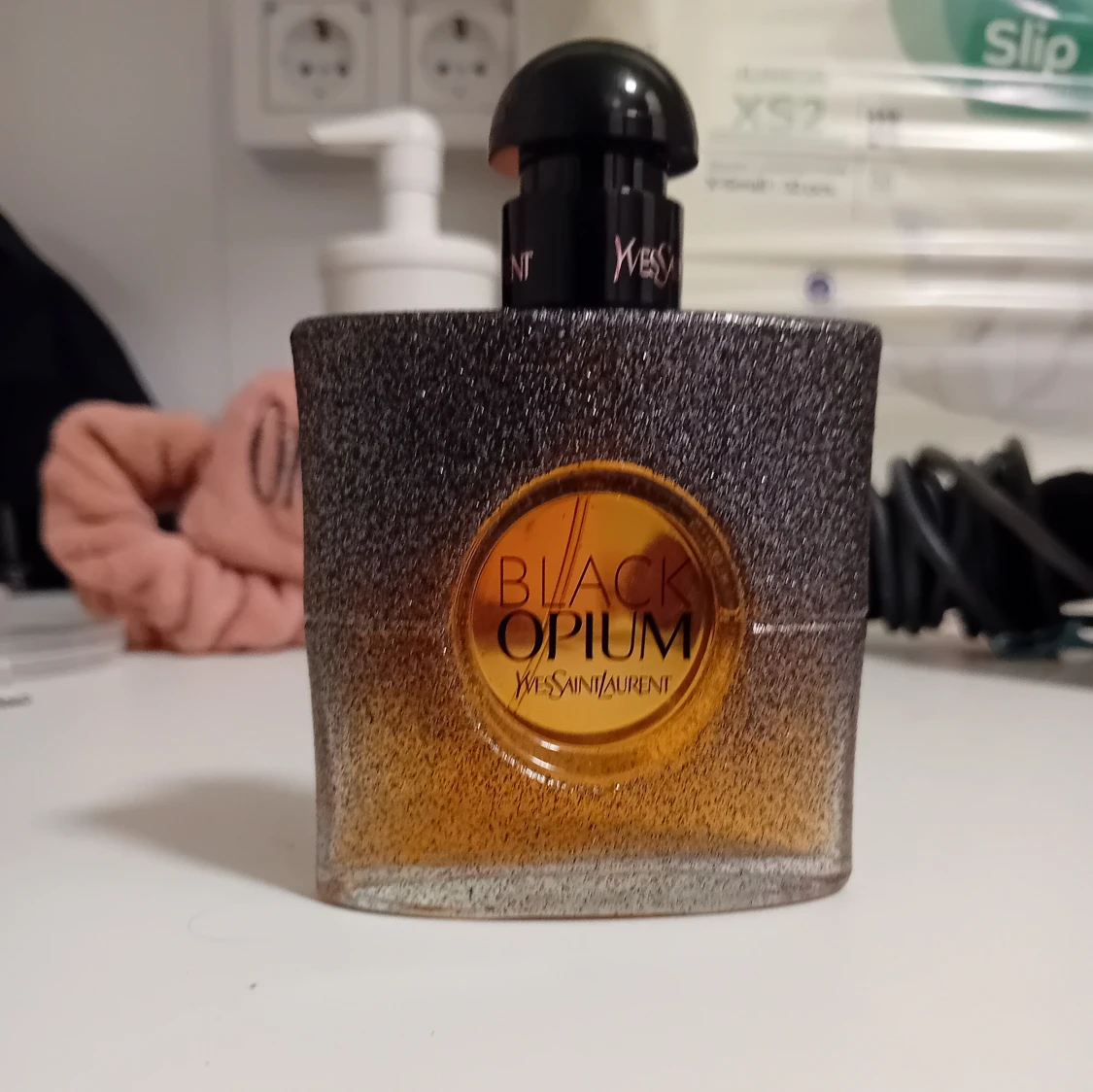 Black Opium från Yves Saint Laurent - 90