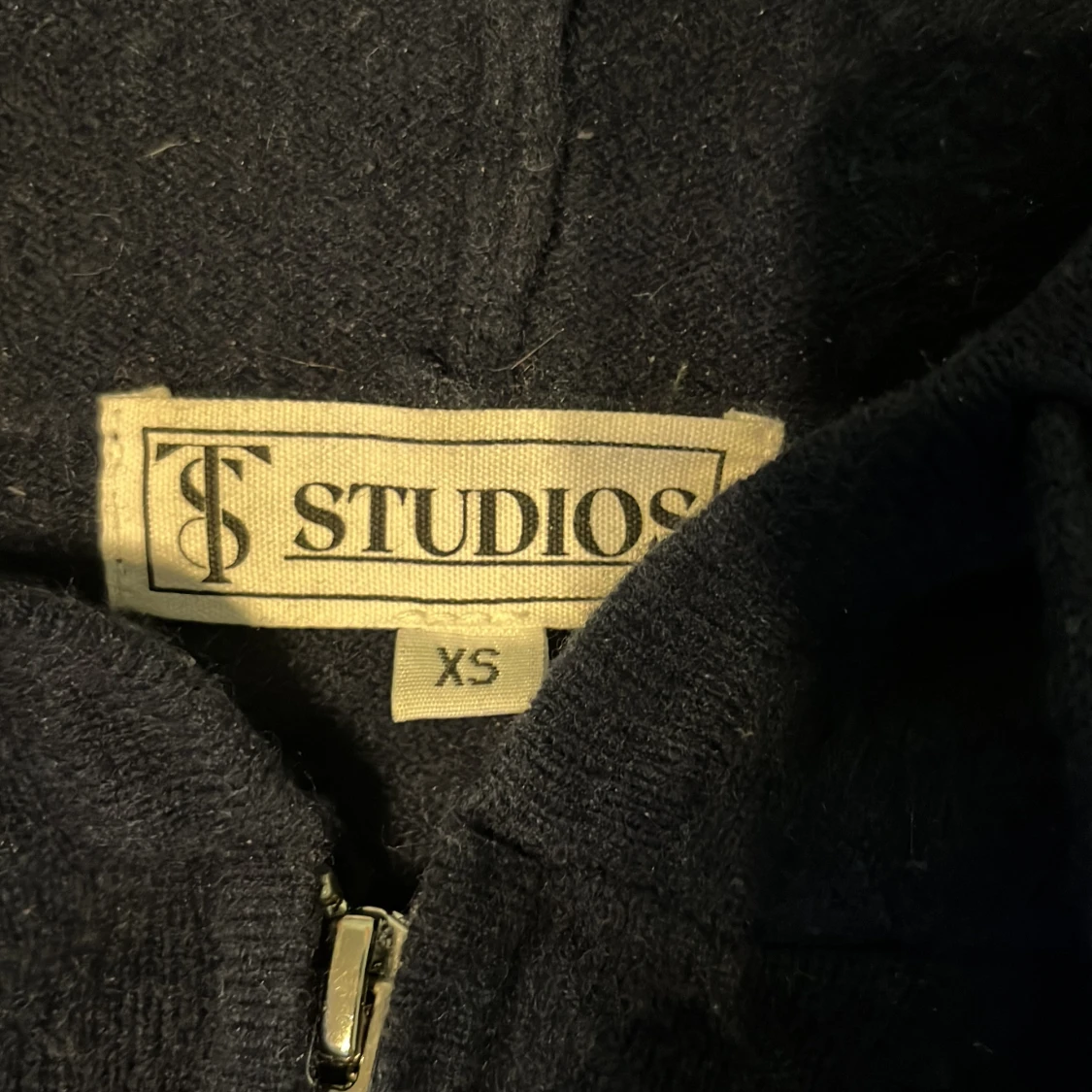 kashmir hoodie från S&T Studios - 90