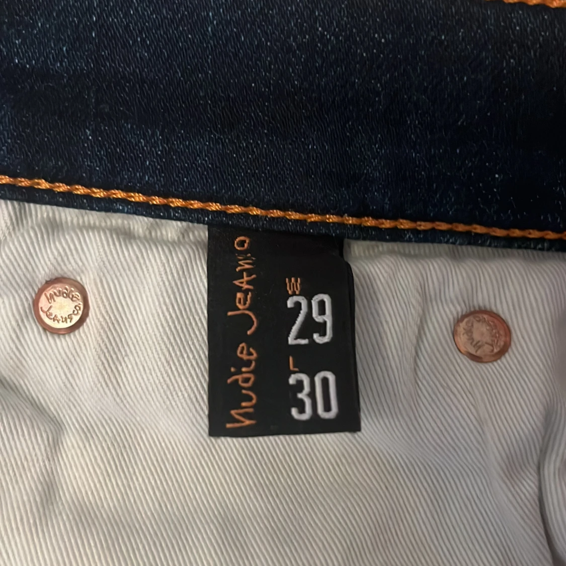 Mörkblå jeans från Nudie Jeans - 91