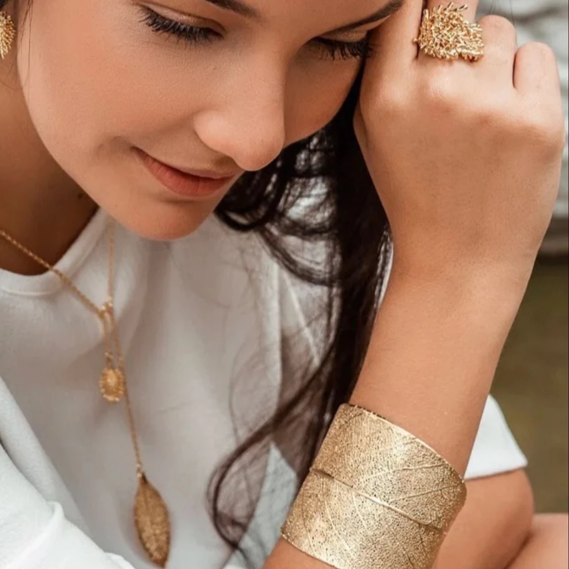 Guldarmband med lövmönster - 1