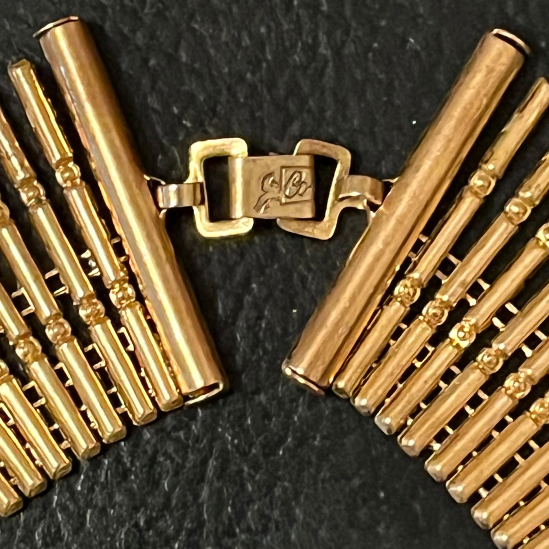 Guldhalsband med stavdesign - 90