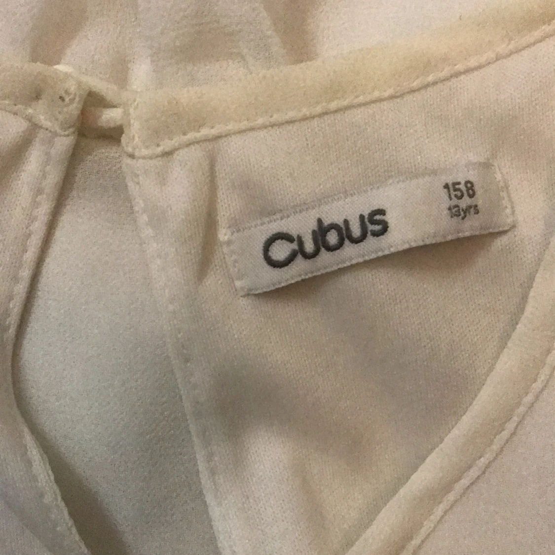 Vit ärmlös klänning från Cubus - 92