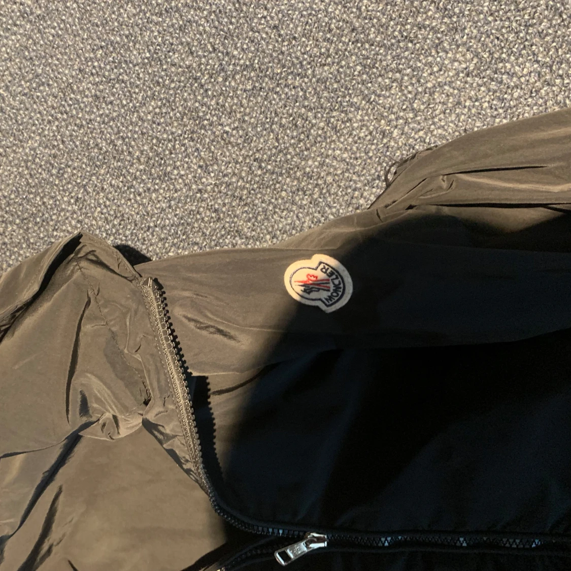 Svart vindjacka från Moncler - 90