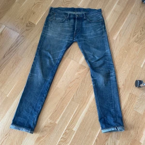 Selvedge levis denim - INTRESSEKOLL!! Vintage japansk selvedge levis denim. Svåra att få tag på. Typ straight slim passform. Tar emot trades eller pengar