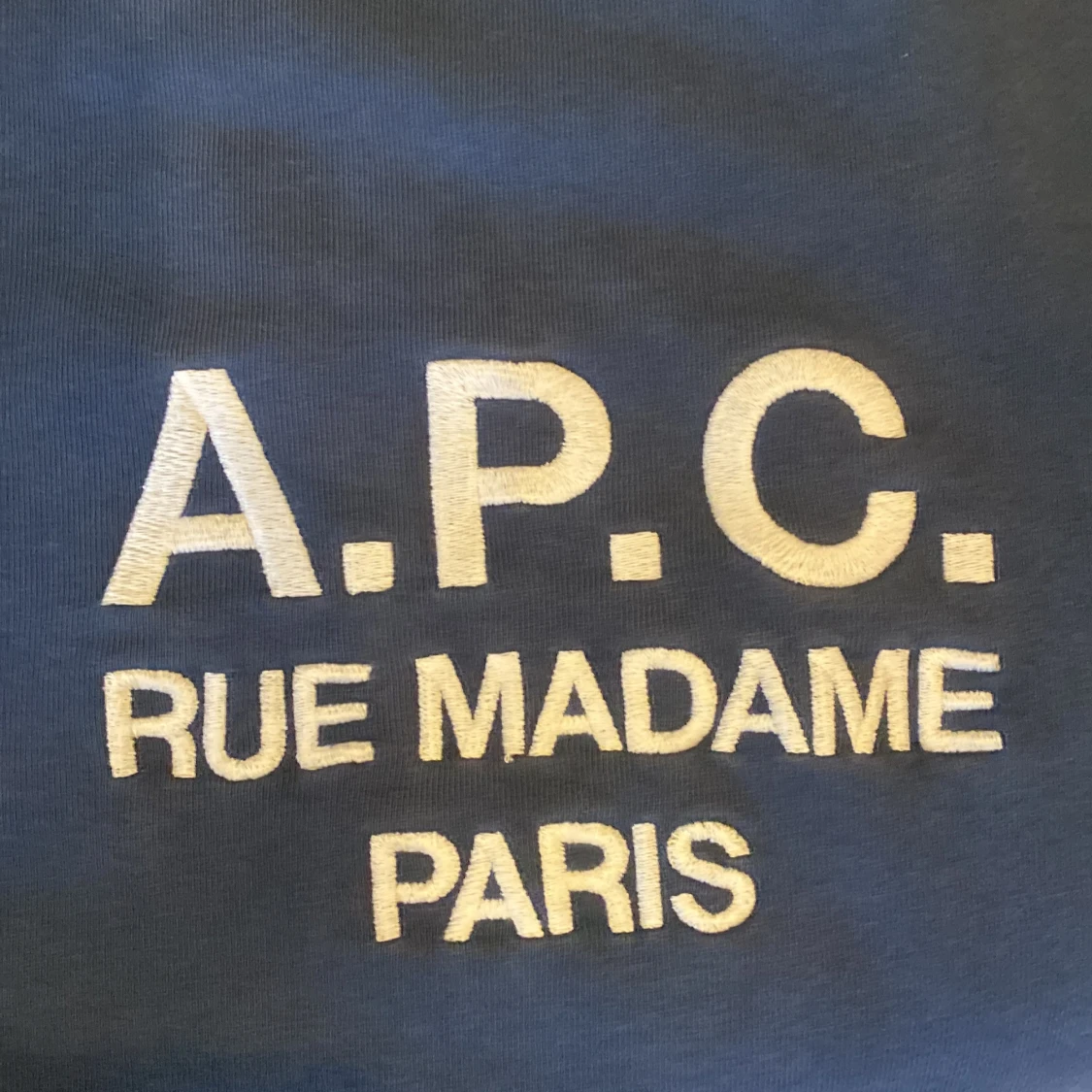 Mörkblå sweatshirt från A.P.C. - 92