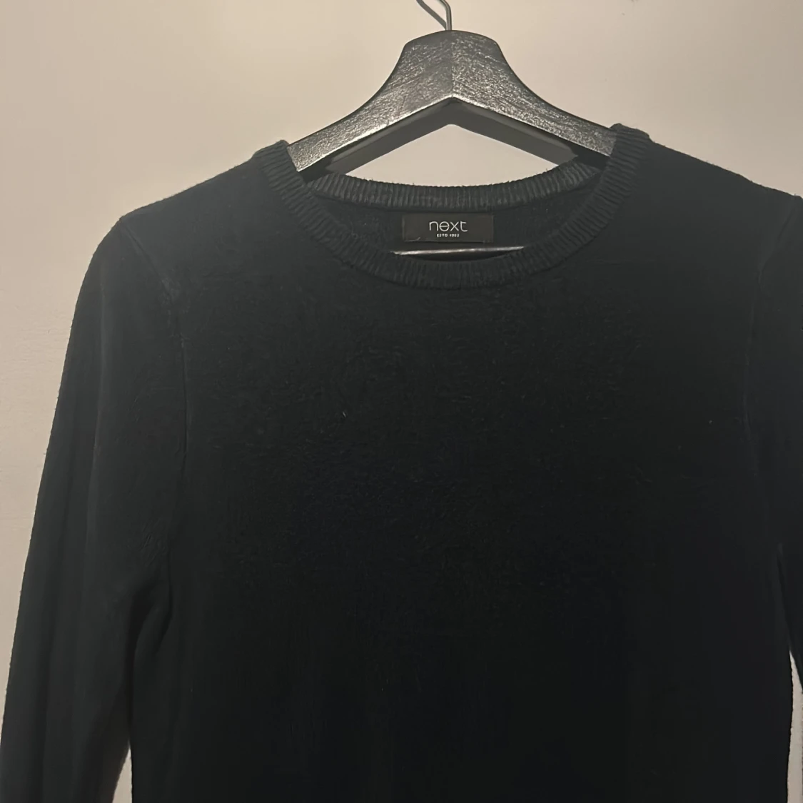 Svart långärmad tröja från Next - 1