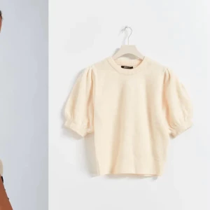 stickad tröja  - Säljer min fina stickade puff tröja från Gina tricot! För egna bilder så är det bara att fråga, den är använd endast 1 gång och köptes för 400 förra året så den säljs inte längre, den är inte sticksig i materialet utan är jätte mjuk, färgen är vit beige, för frågor är det bara att fråga! Hoppas att just du vill köpa denna fina tröja!💞💞