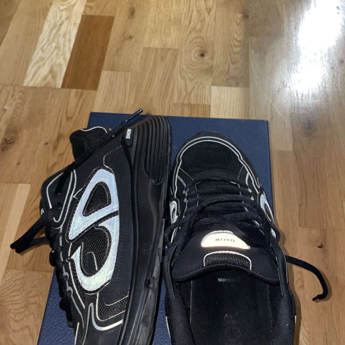 Svarta sneakers från Dior - 2