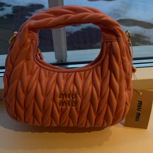 Rosa väska - Rosa ny väska. Aldrig använd. 