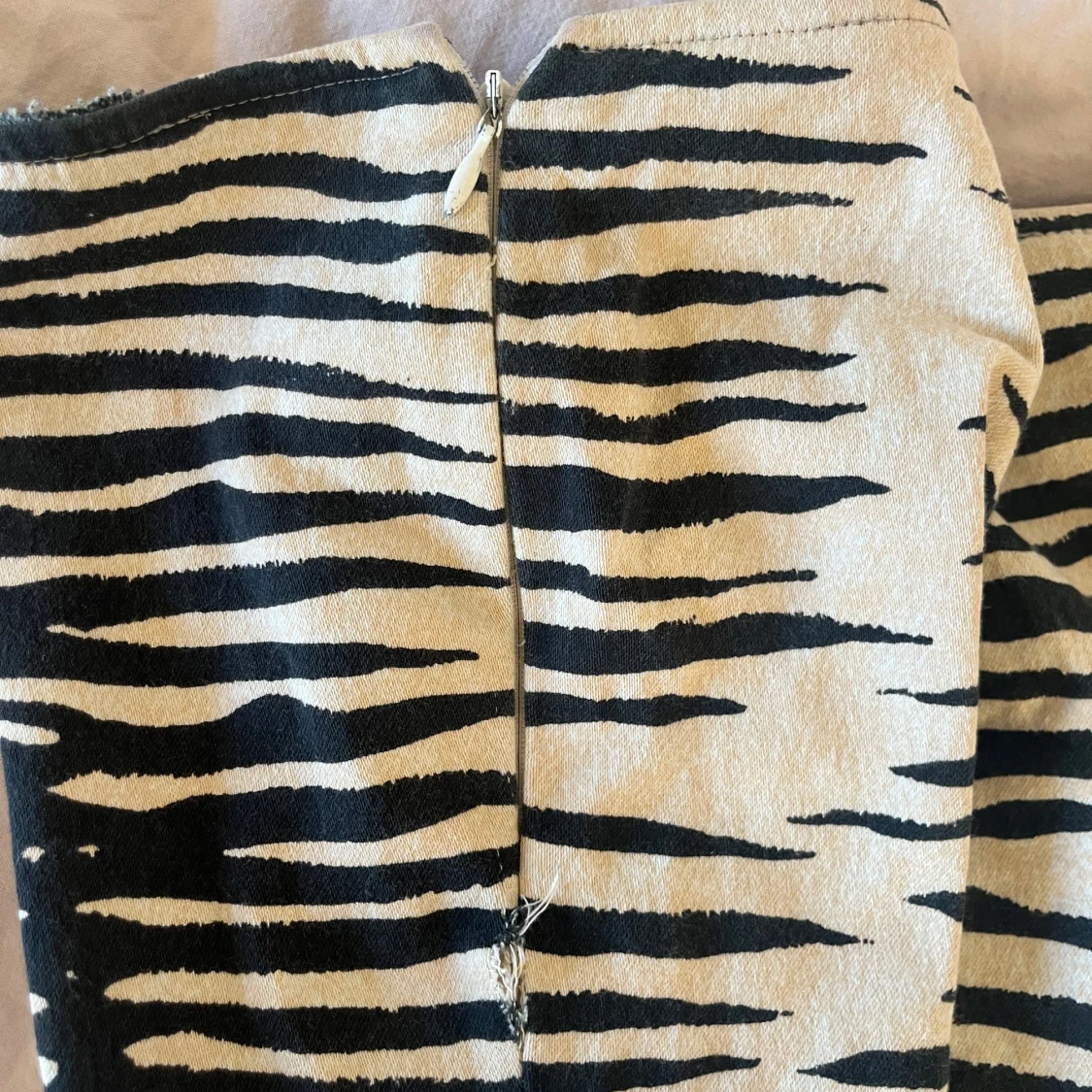 Mönstrade byxor med blommor - 3