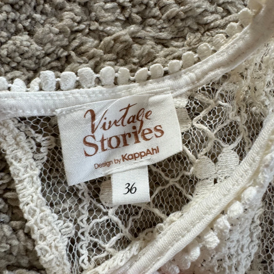 Vit spetsklänning från KappAhl - 1