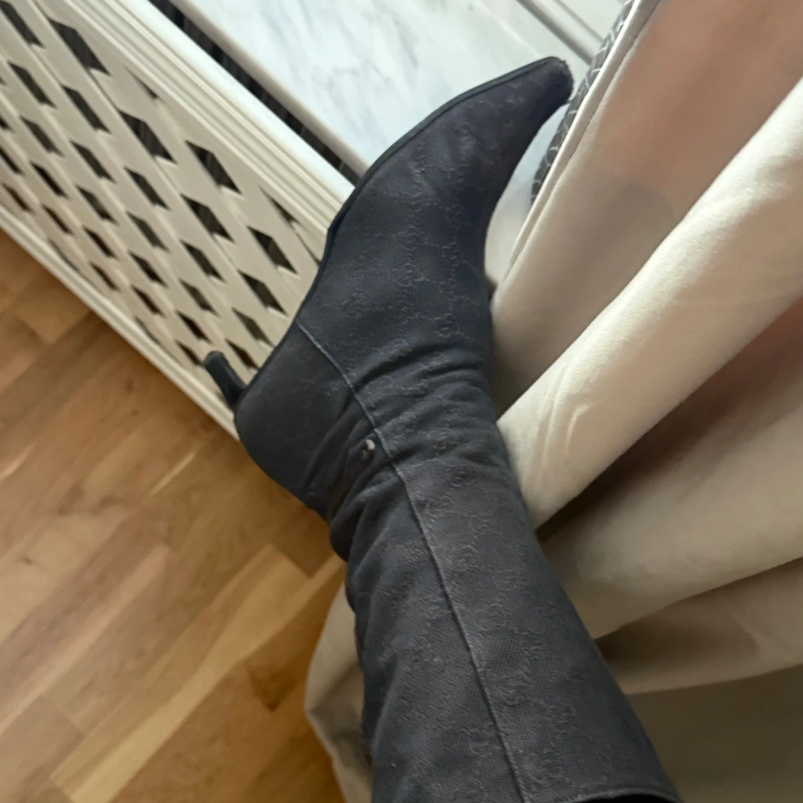 Gucci monogram boots - 2