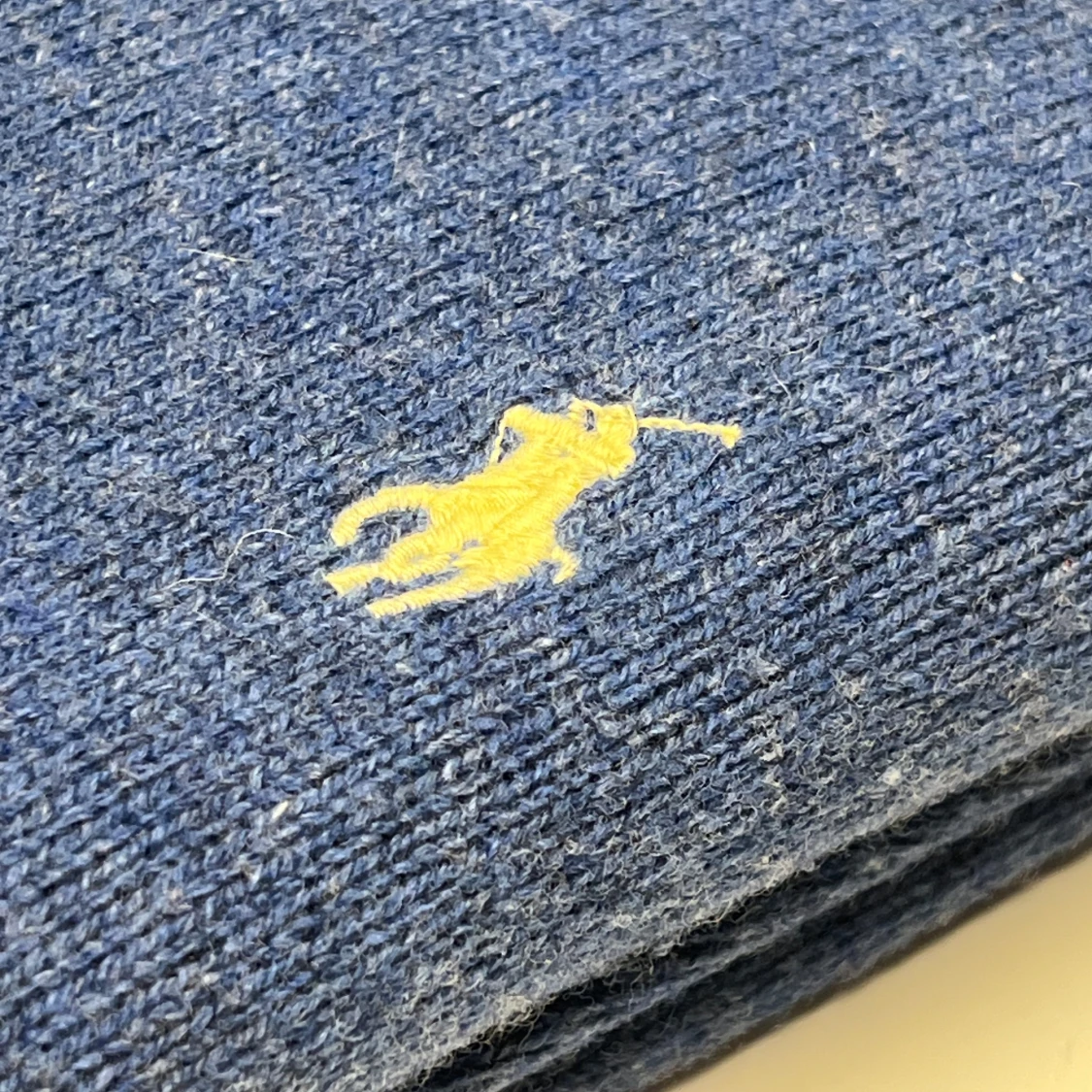 Blå v-ringad tröja från Polo Ralph Lauren - 2