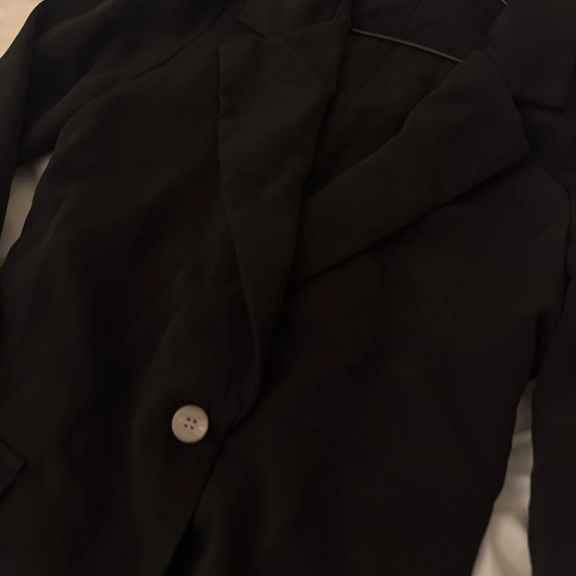 Svart kavaj med knapp - 2