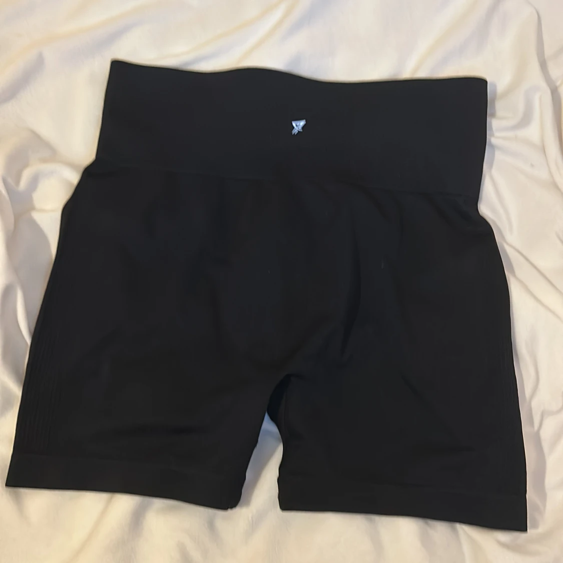 Svarta träningsshorts  - 1