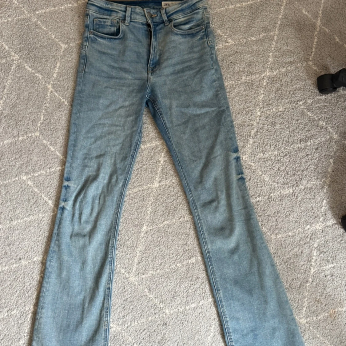 Blå bootcut jeans - 2