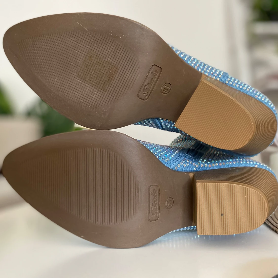 Glittriga blå stövletter - 93