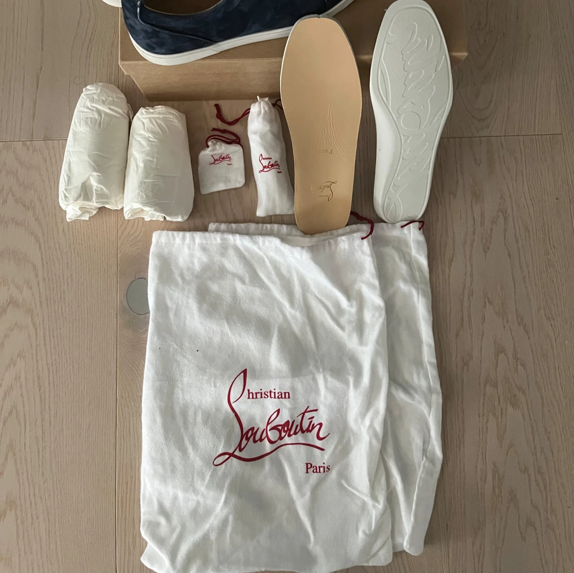 Christian Louboutin  - 93