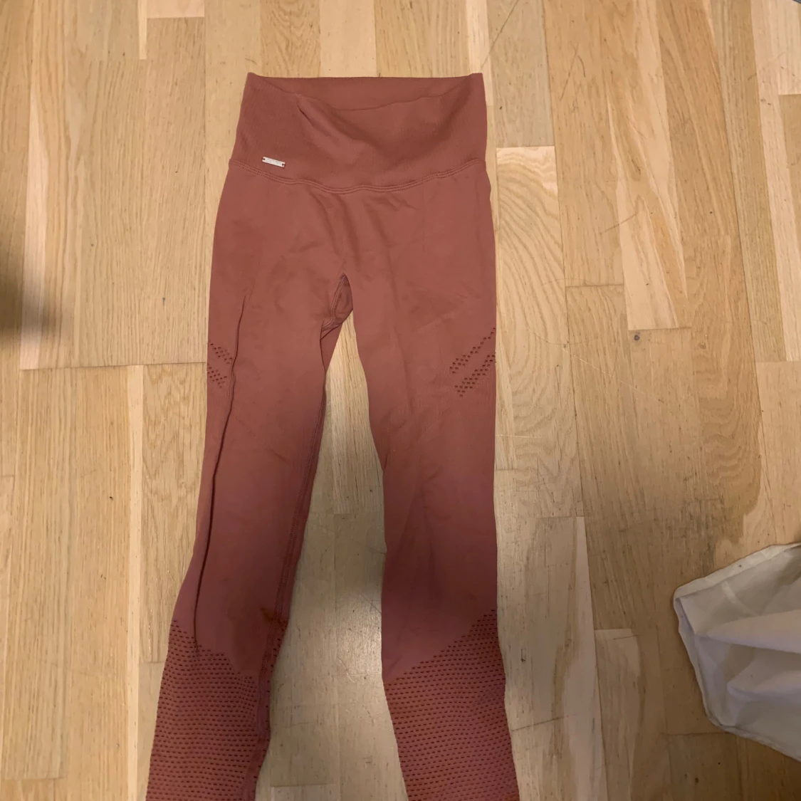 Rosa leggings från Aim'n