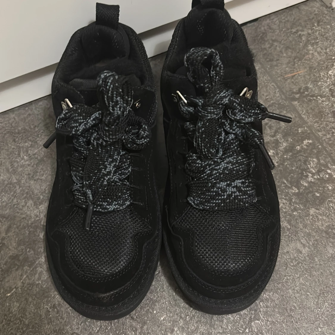 Lowmel UGGs, Svarta sneakers  - 93