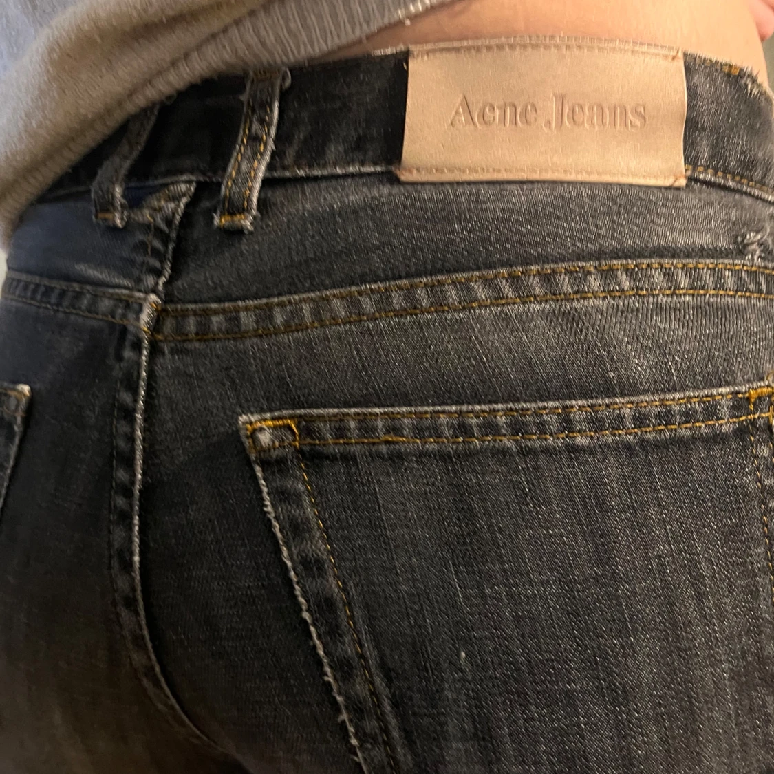 Svarta jeans från Acne Jeans - 90