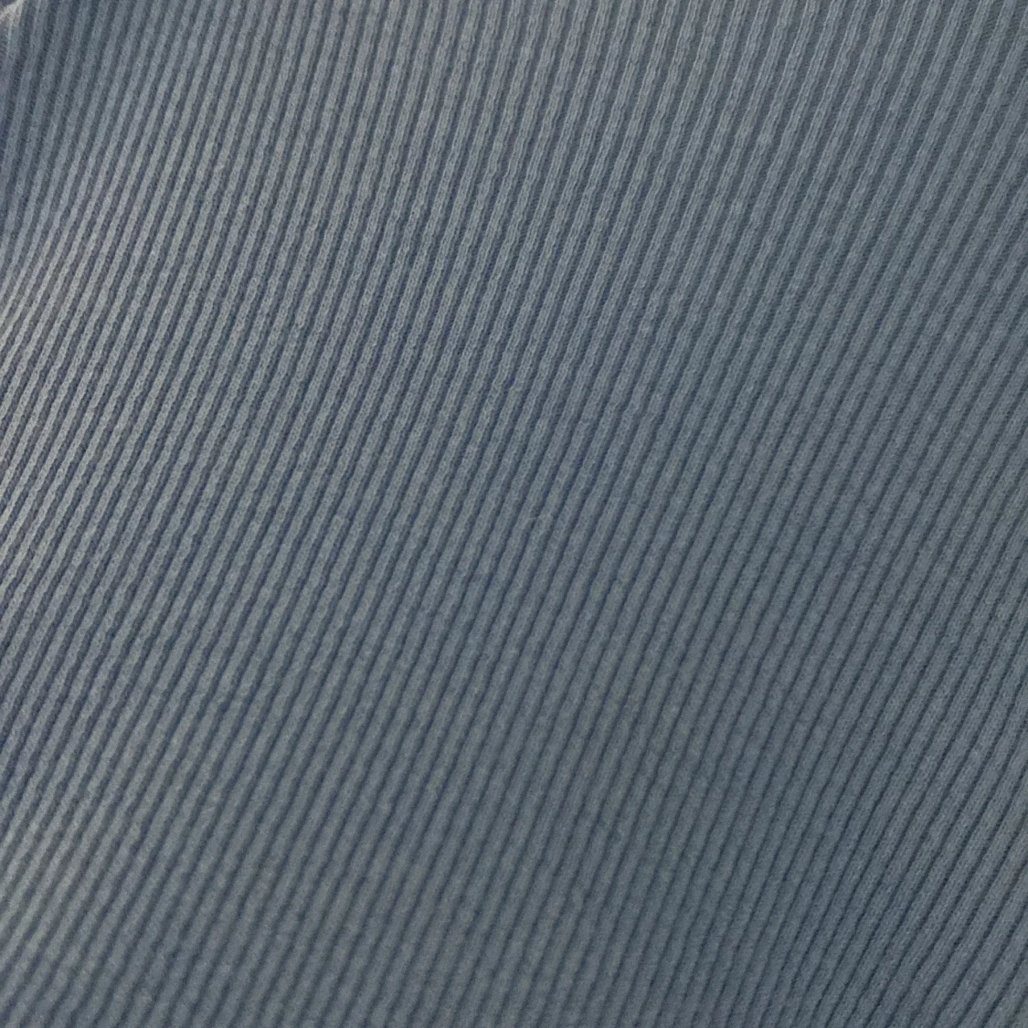 Blå ribbad topp - 92