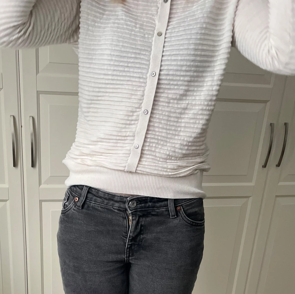 Vit ribbad kofta - 91