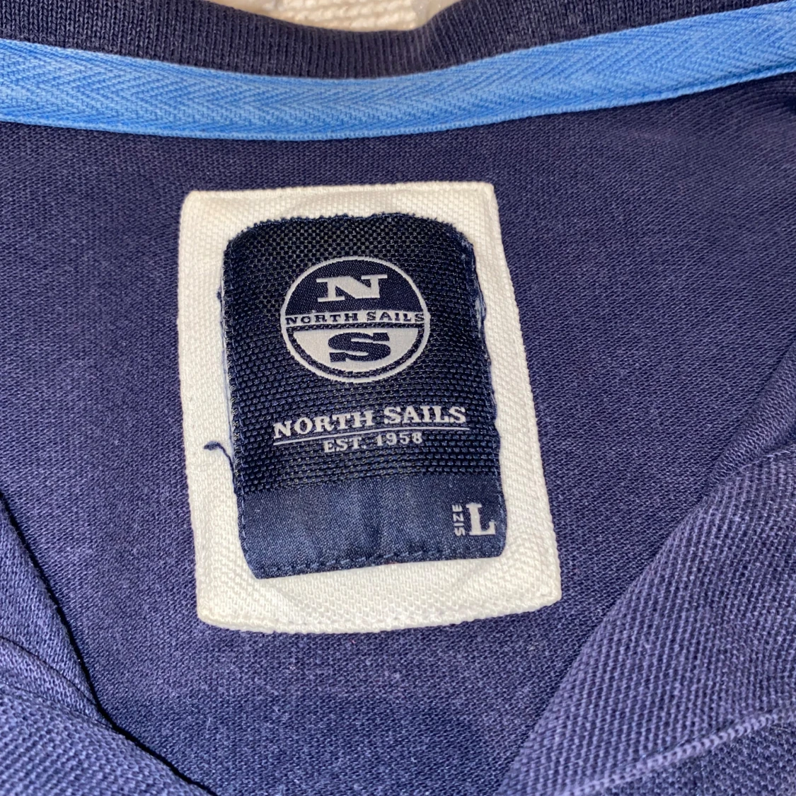 Mörkblå pikétröja från North Sails - 92