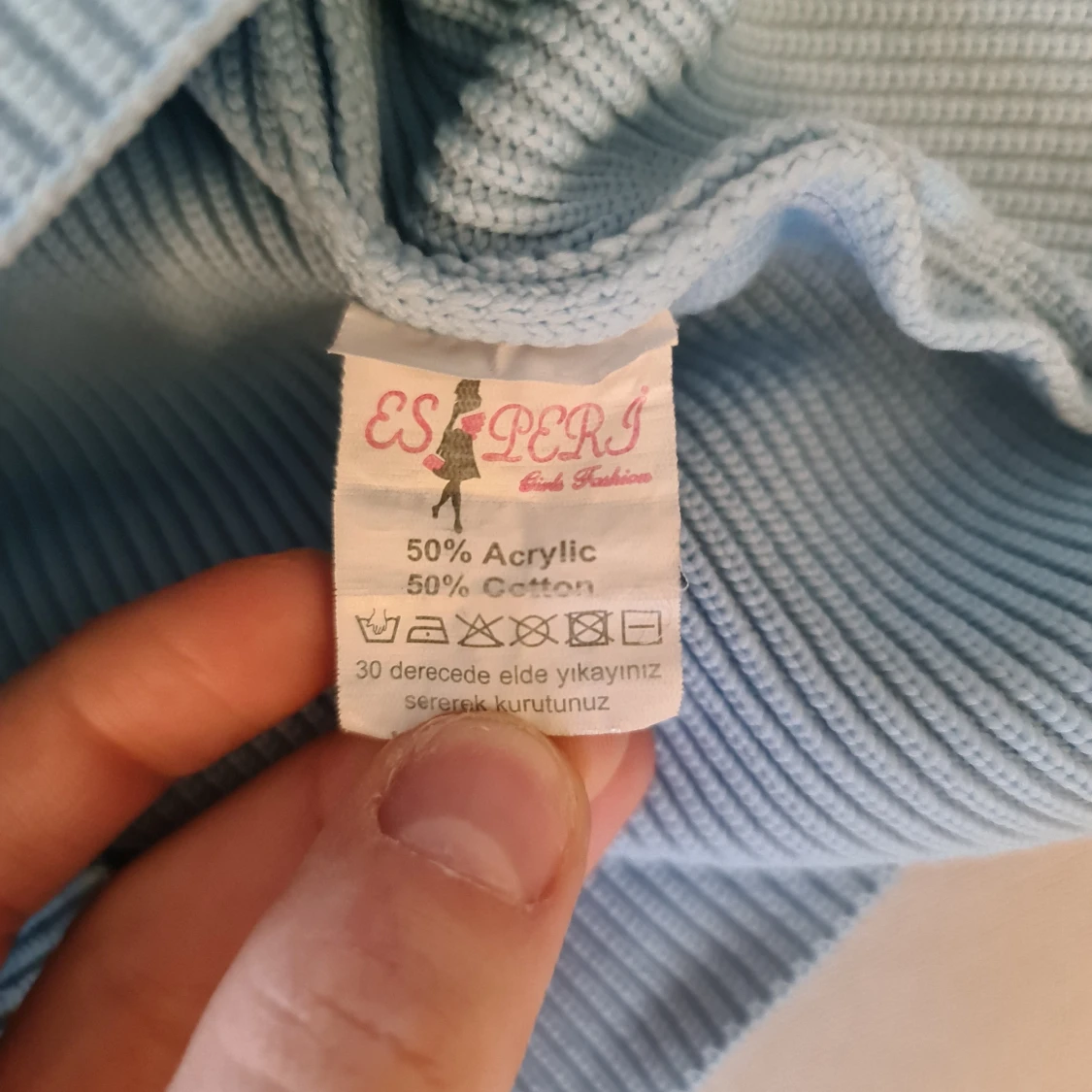 Ljusblå ribbad tröja från Esperi - 92