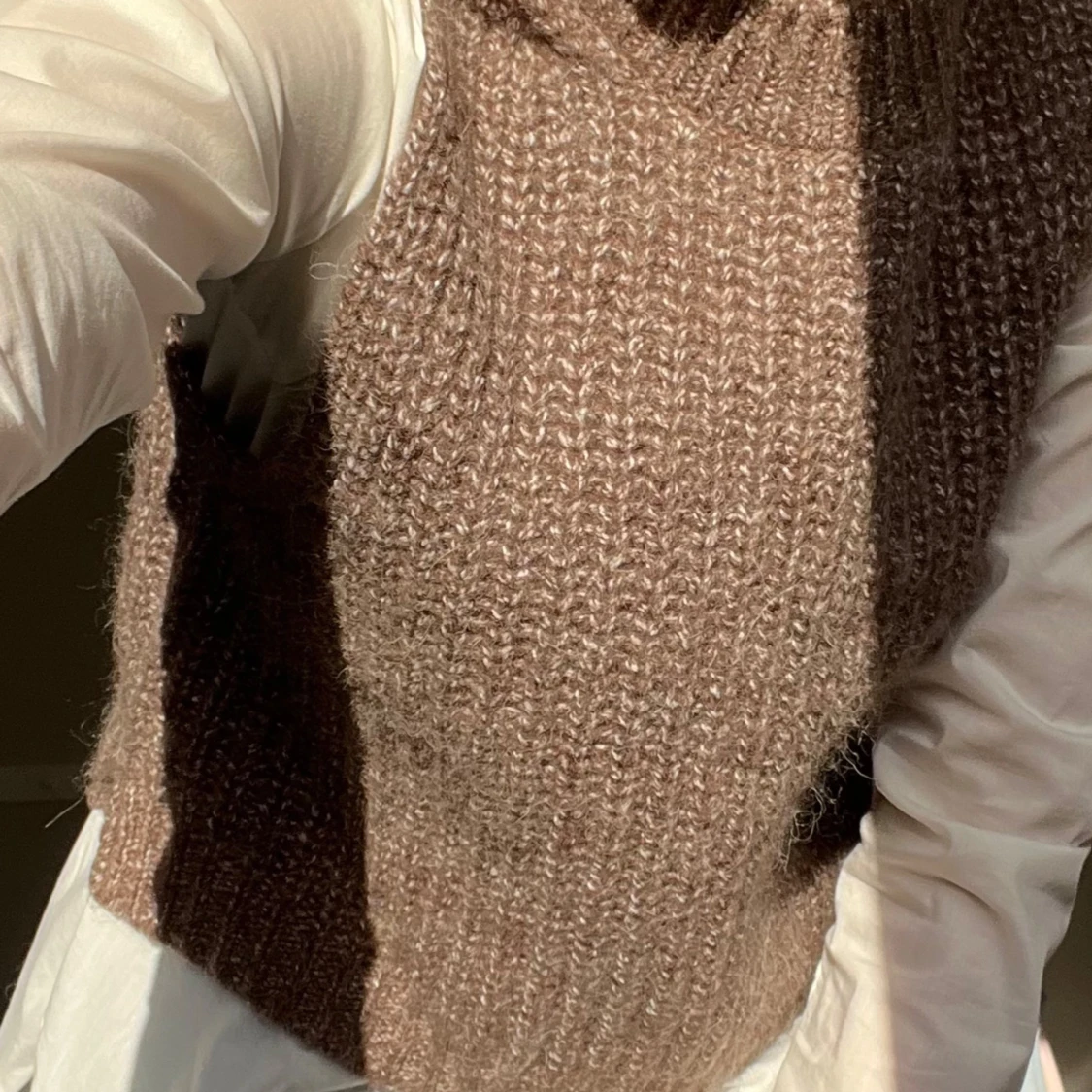 Gosig brun stickad väst - 3