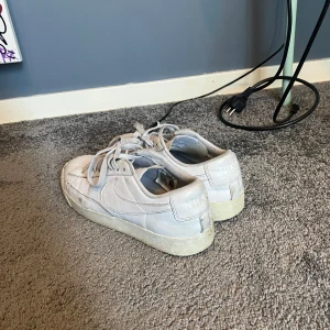 Nike blazer skor v - Säljer dom för att dom är för små för mig.