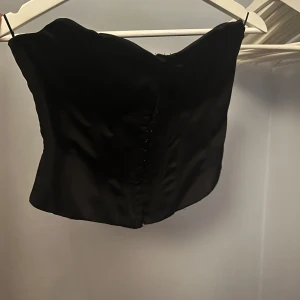 Svart korset  - Svart korset Top 