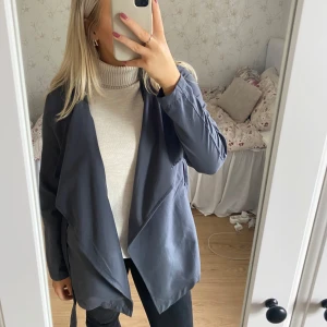 Tunn kappa - Tunn kappa från Vero Moda i superfint skick!💙💙