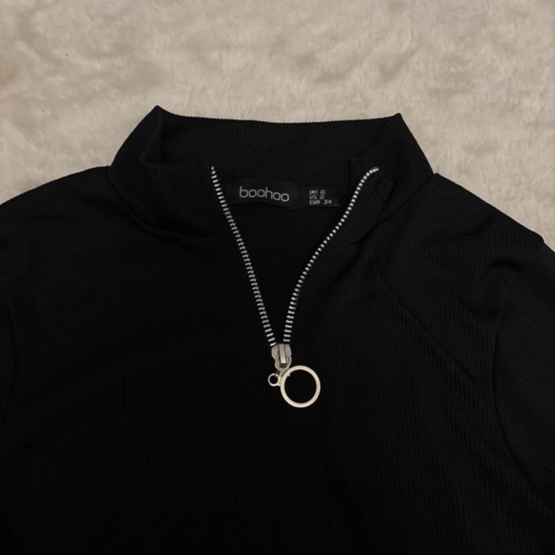 Svart långärmad tröja från Boohoo - 90